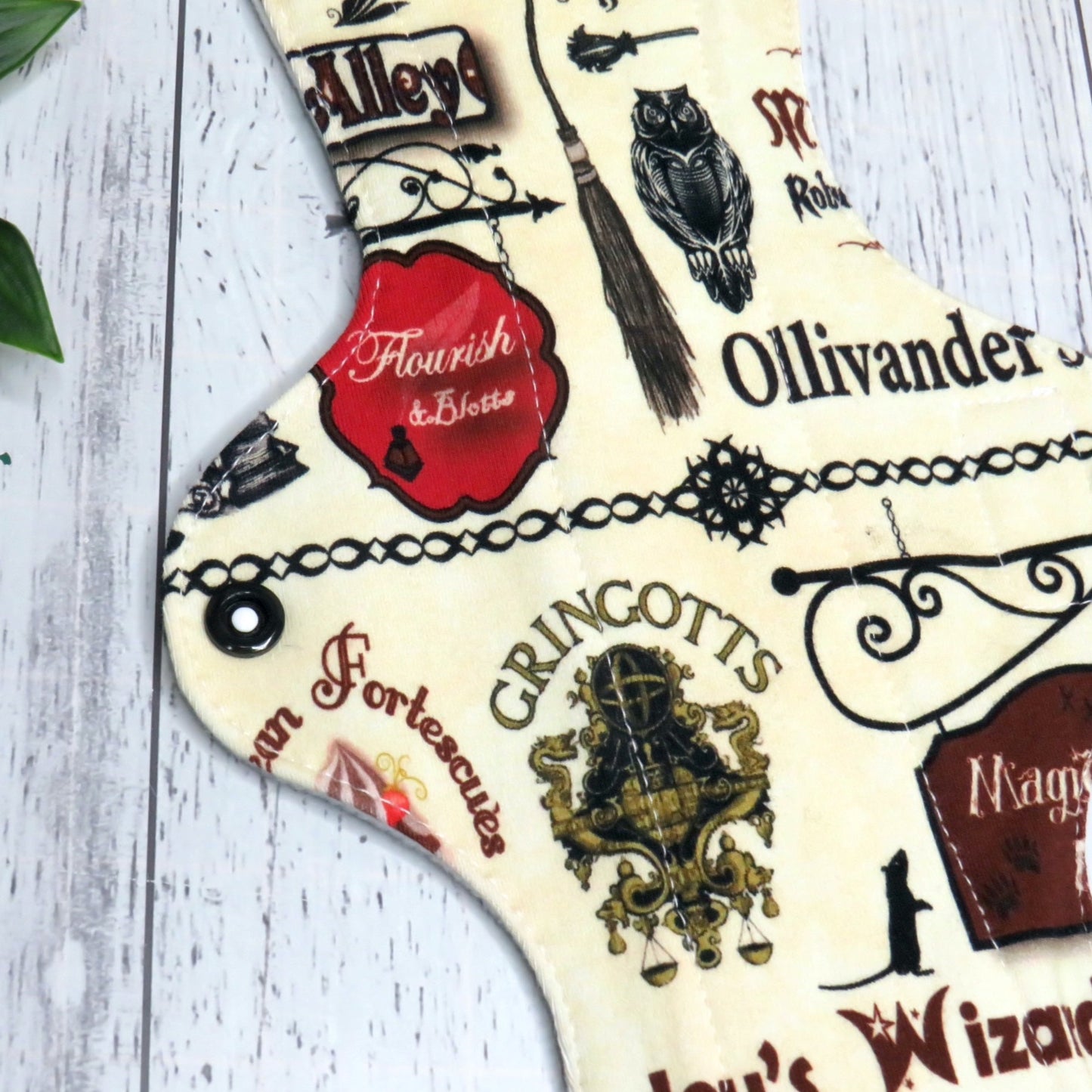 Wizard Alley - Heavy Cloth Pad - 14 Inch - Cotton Lycra