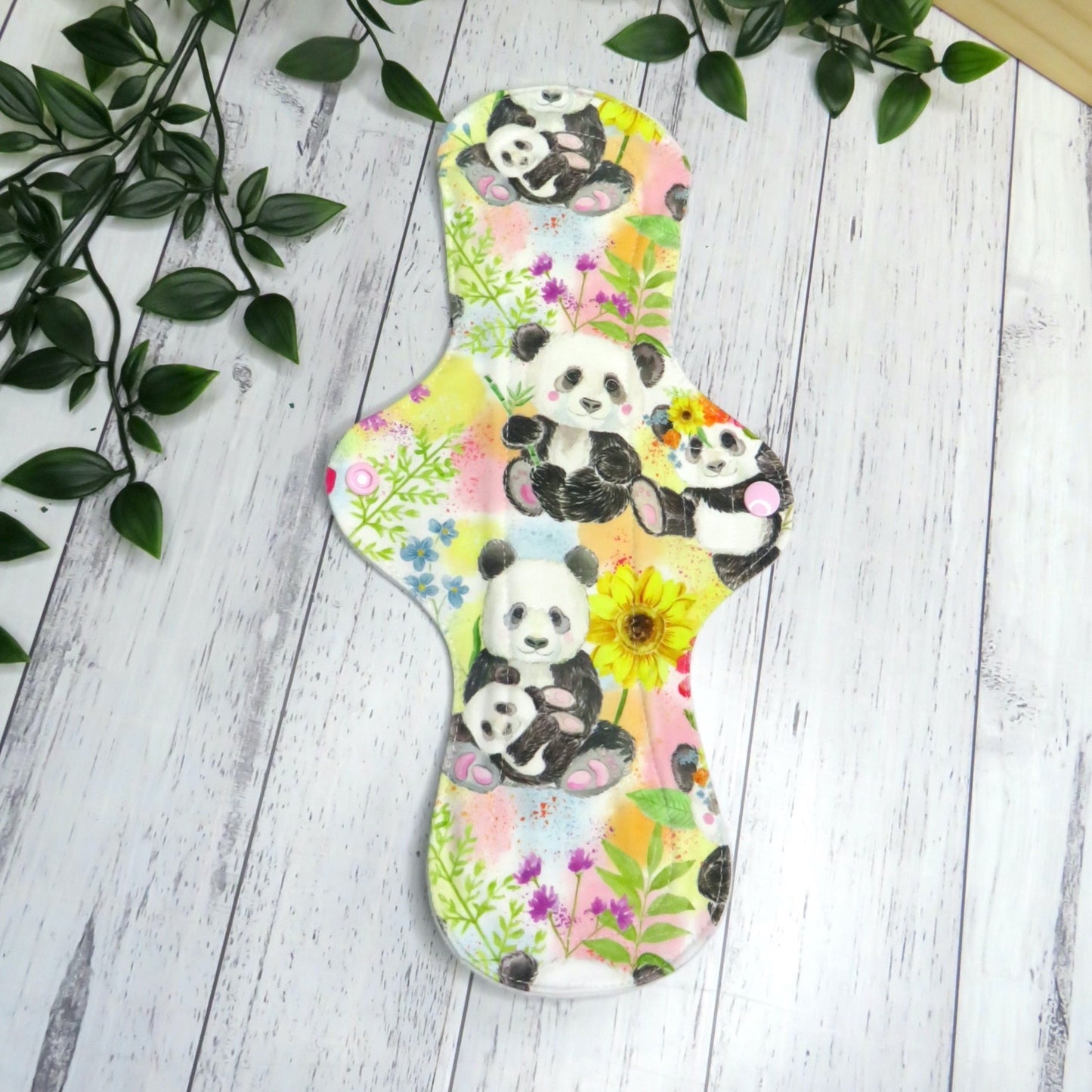 Floral Panda - Heavy Cloth Pad - 12 Inch - Cotton Lycra