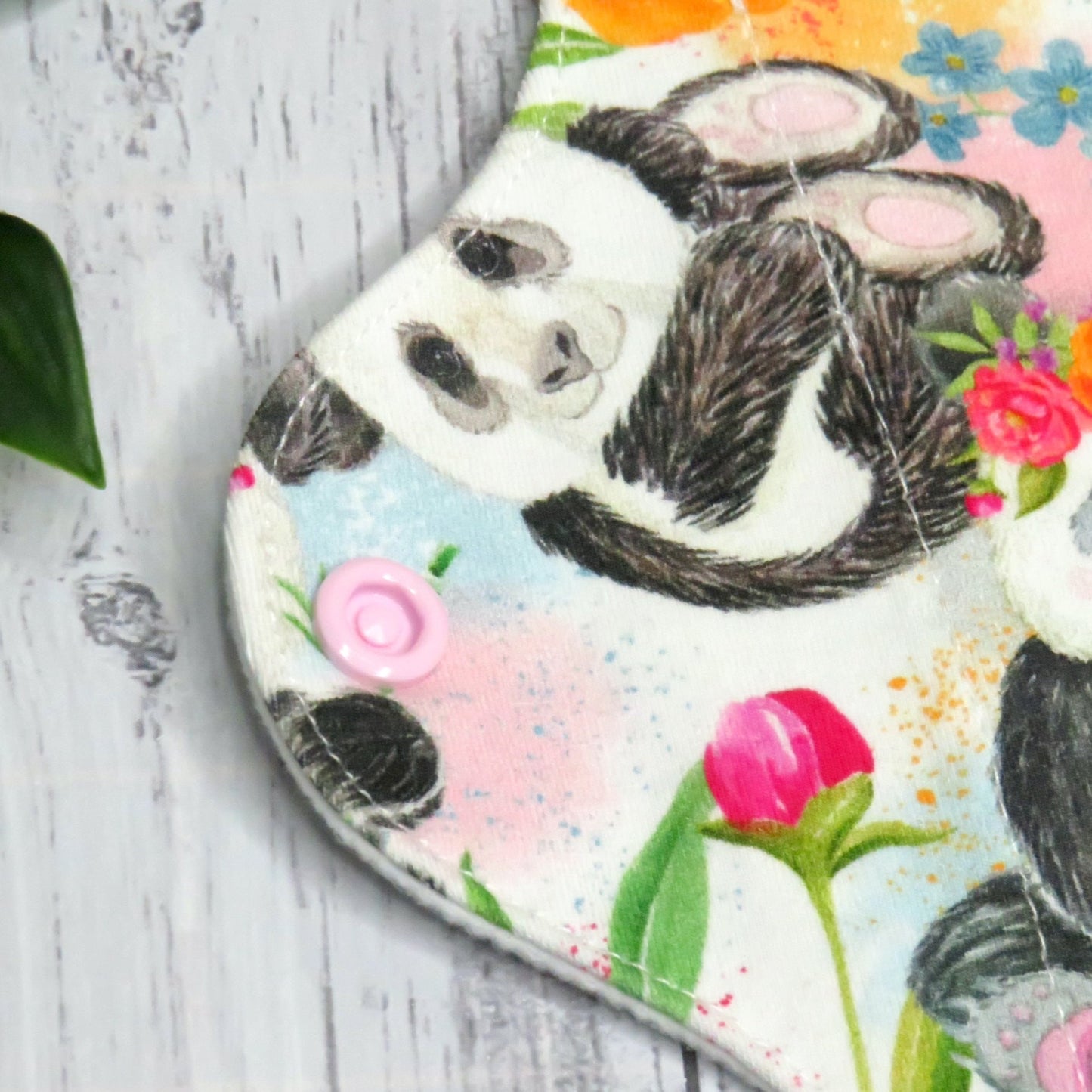 Floral Panda - Moderate Cloth Pad - 10 Inch - Cotton Lycra