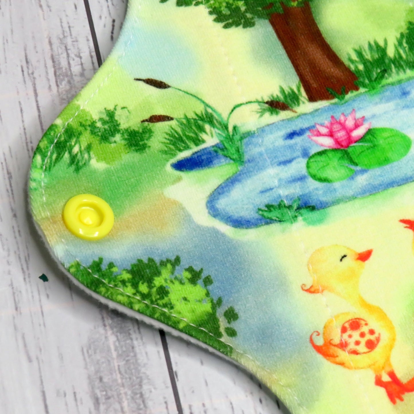 Pond Days - Moderate Cloth Pad - 10 Inch - Cotton Lycra