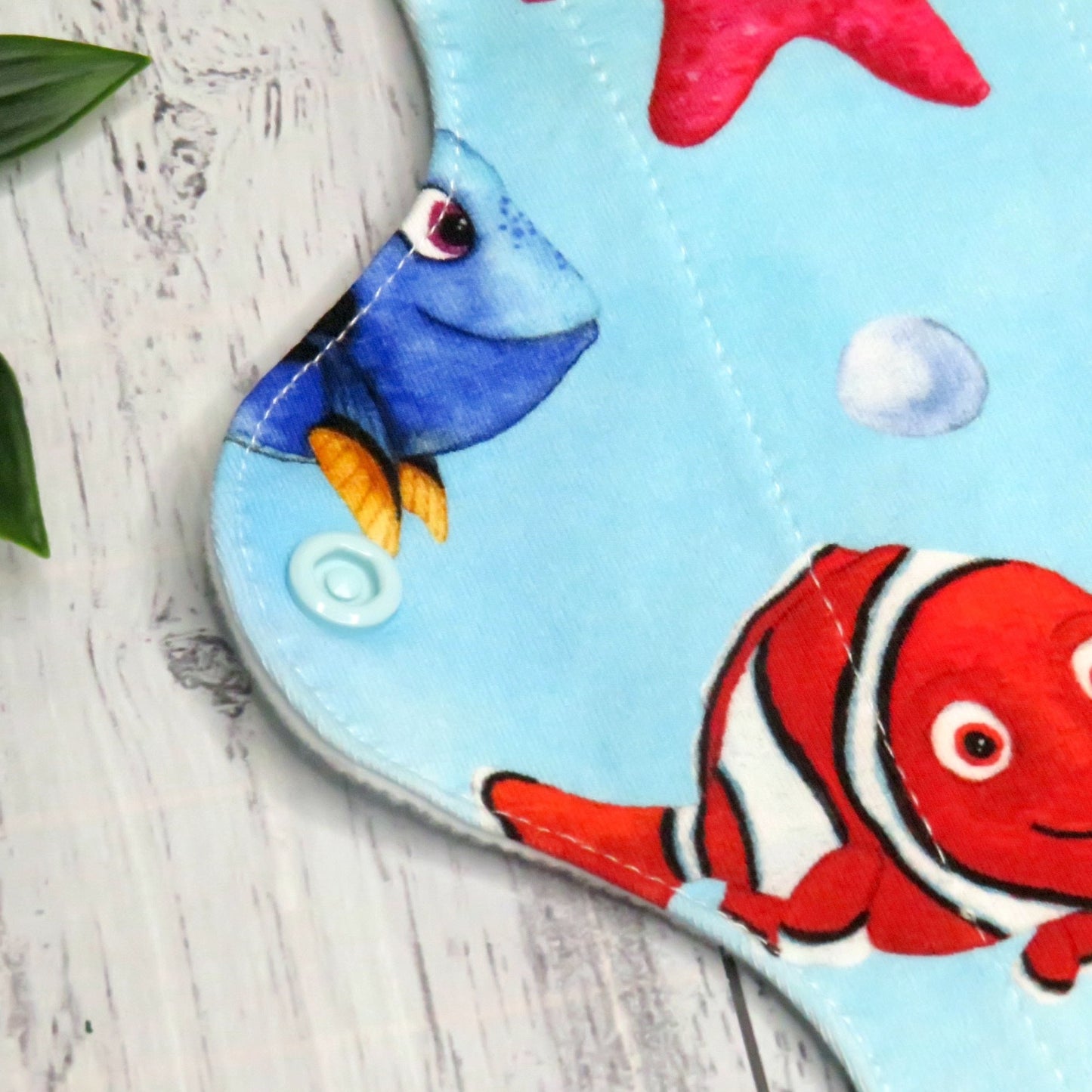 Fish are Friends - Moderate Cloth Pad - 8 Inch - Cotton Lycra