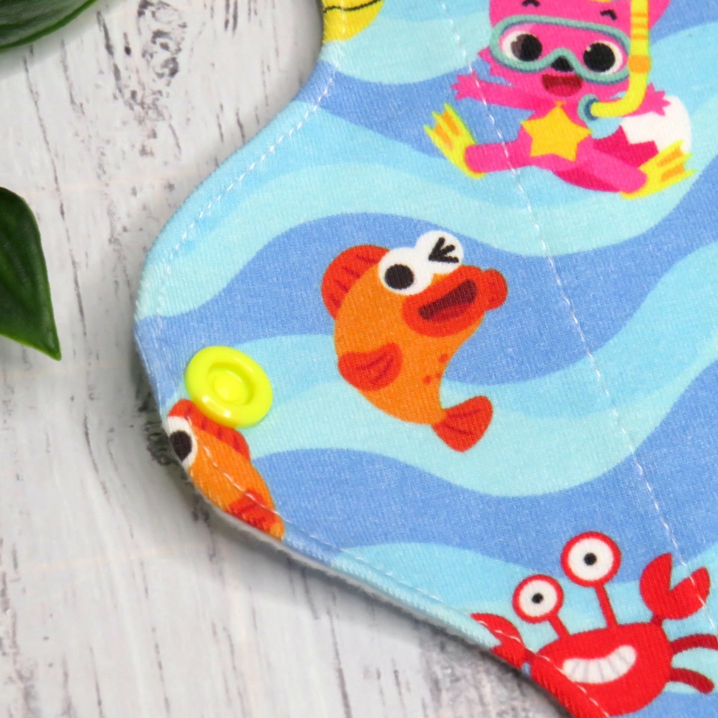 Baby Shark - Moderate Cloth Pad - 8 Inch - Cotton Lycra