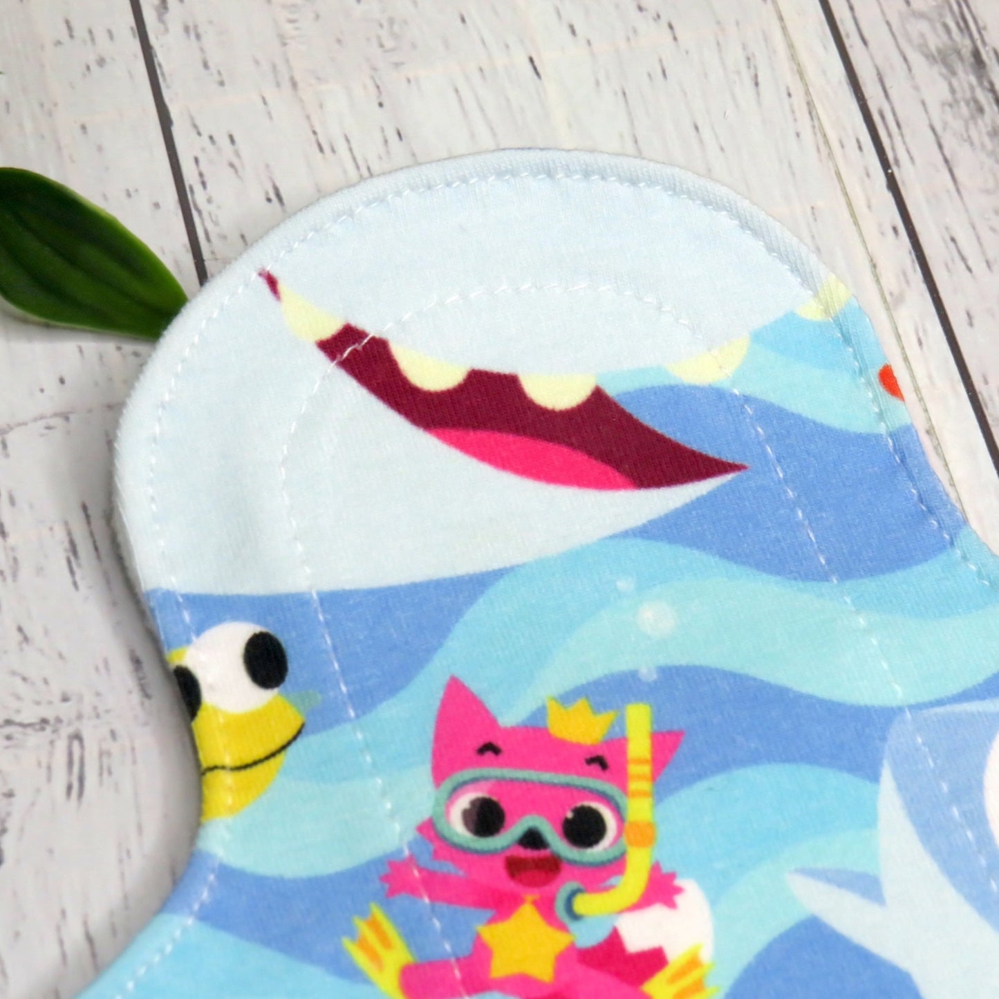 Baby Shark - Moderate Cloth Pad - 8 Inch - Cotton Lycra